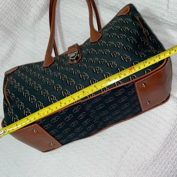 RARE Vintage Like new DOONEY & BOURKE Canvas Monogram ahoulder Bag
